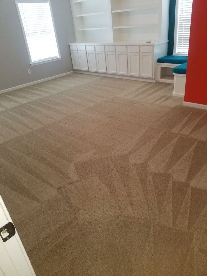 Den carpet cleaning with fresh extraction lines in Walnut Creek